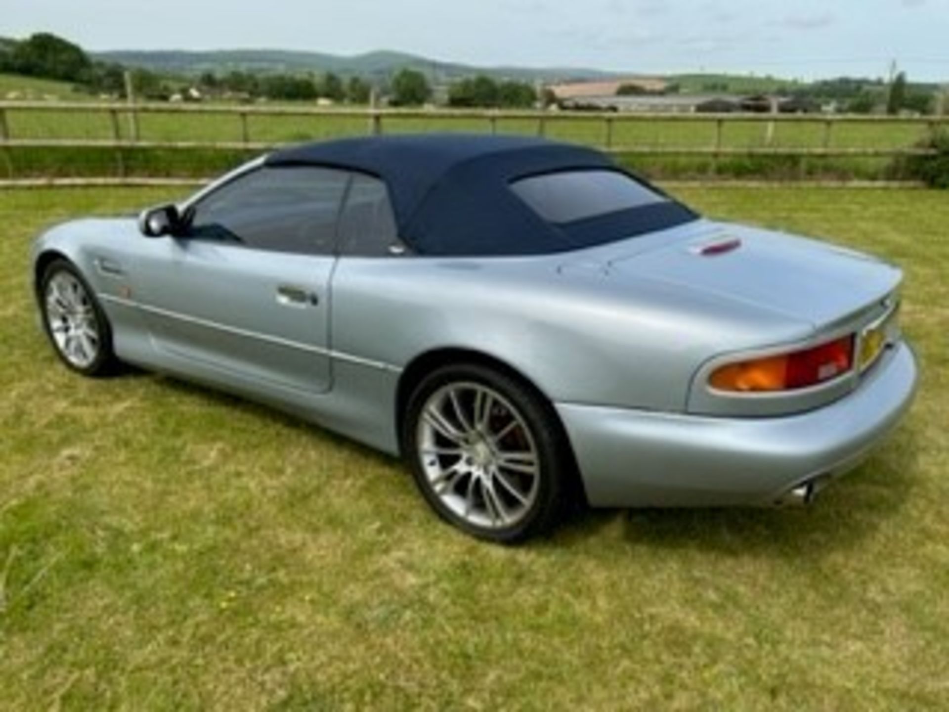 2000 Aston Martin DB7 Vantage Volante Registration number W867 UMO Light metallic blue with interior - Image 27 of 82