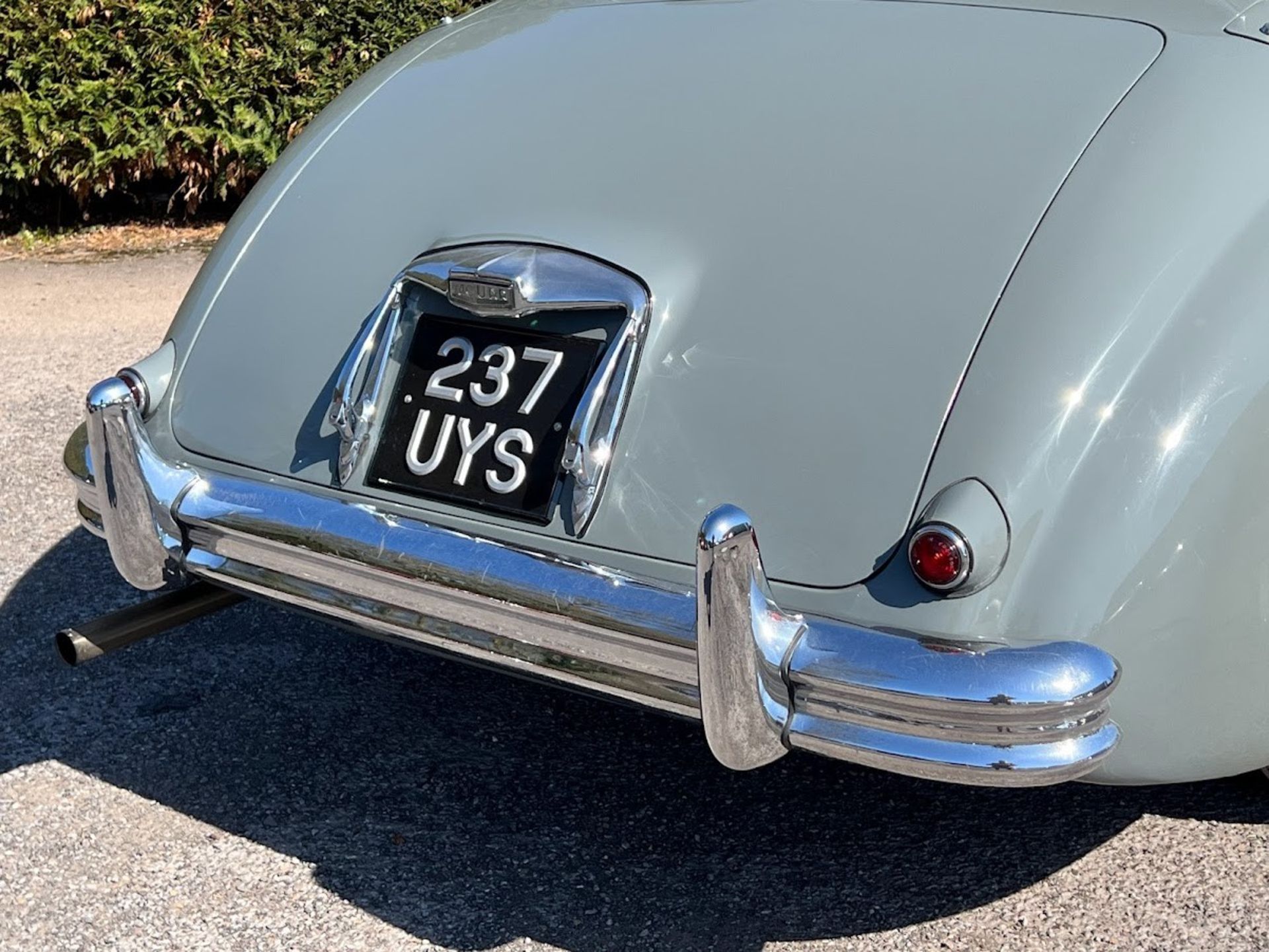 1954 Jaguar MK VII Registration number 237 UYS Chassis number 720587DN Engine number D1299-8 Grey - Image 13 of 34
