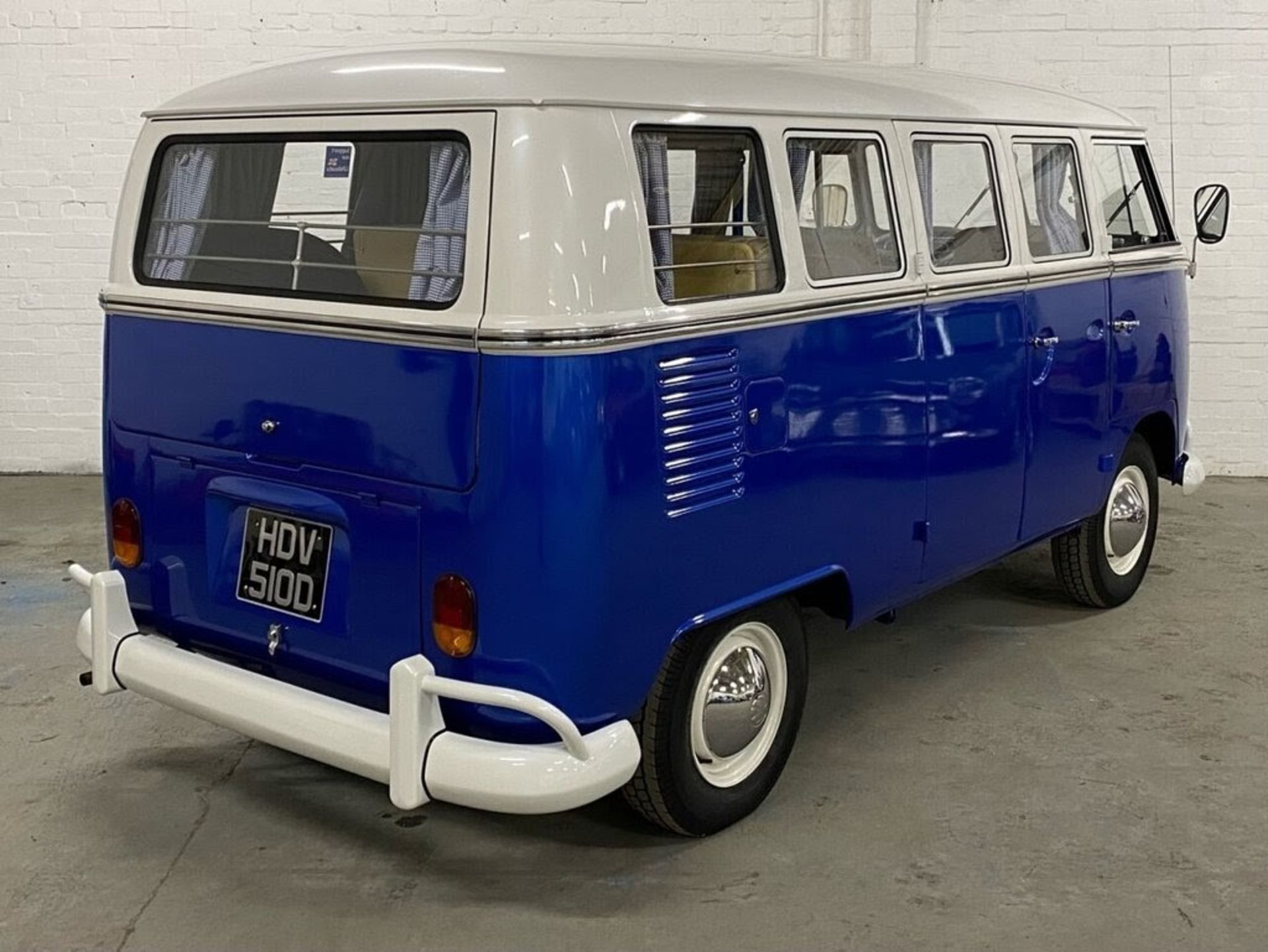 1966 VW 13 Window Deluxe Splitscreen Campervan Registration number HDV 510D Chassis number 256174614 - Image 5 of 25