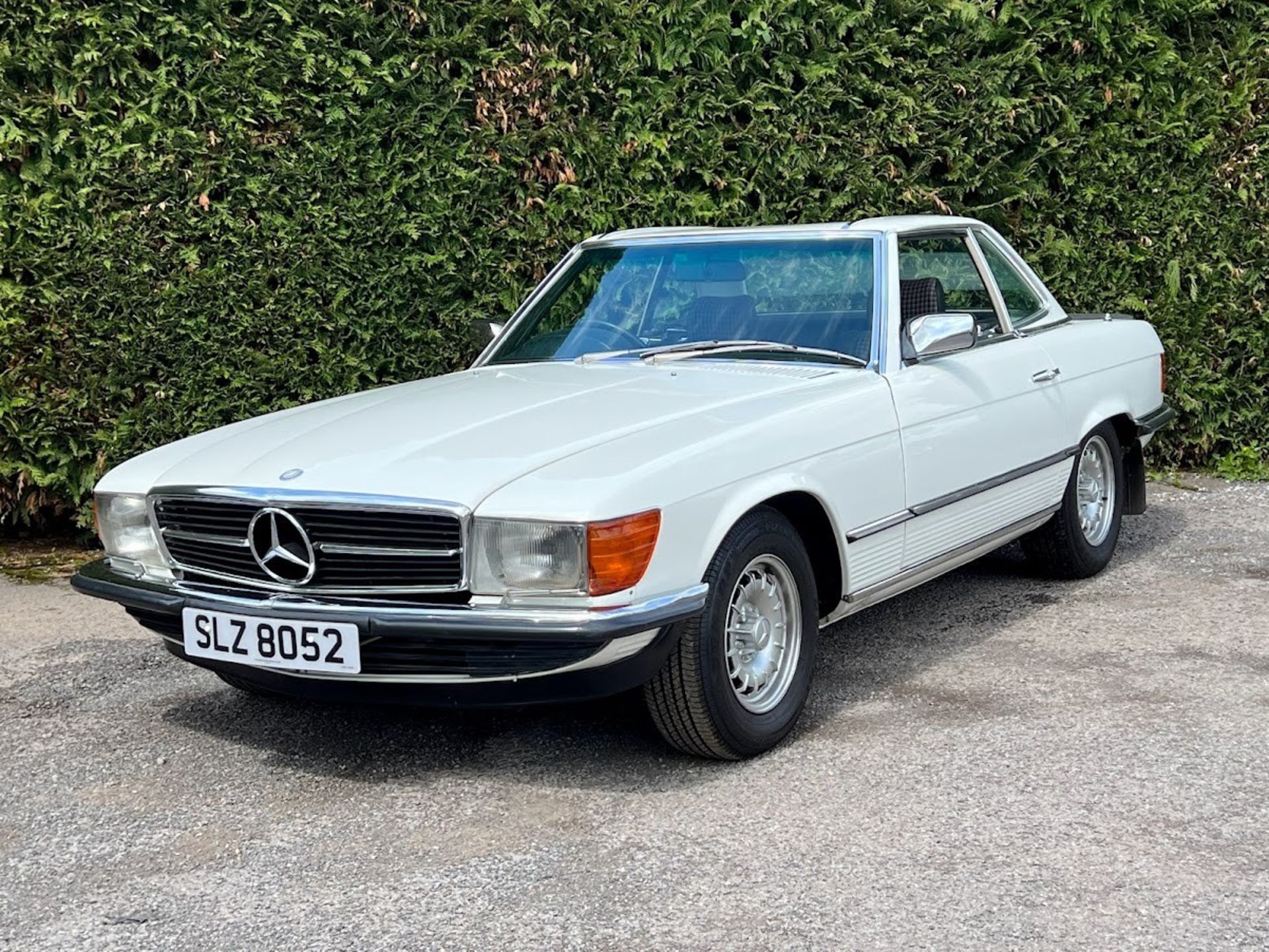 1984 Mercedes-Benz SL500 R107 Registration number SLZ 8052 Chassis number WDB1070462A016319 Engine