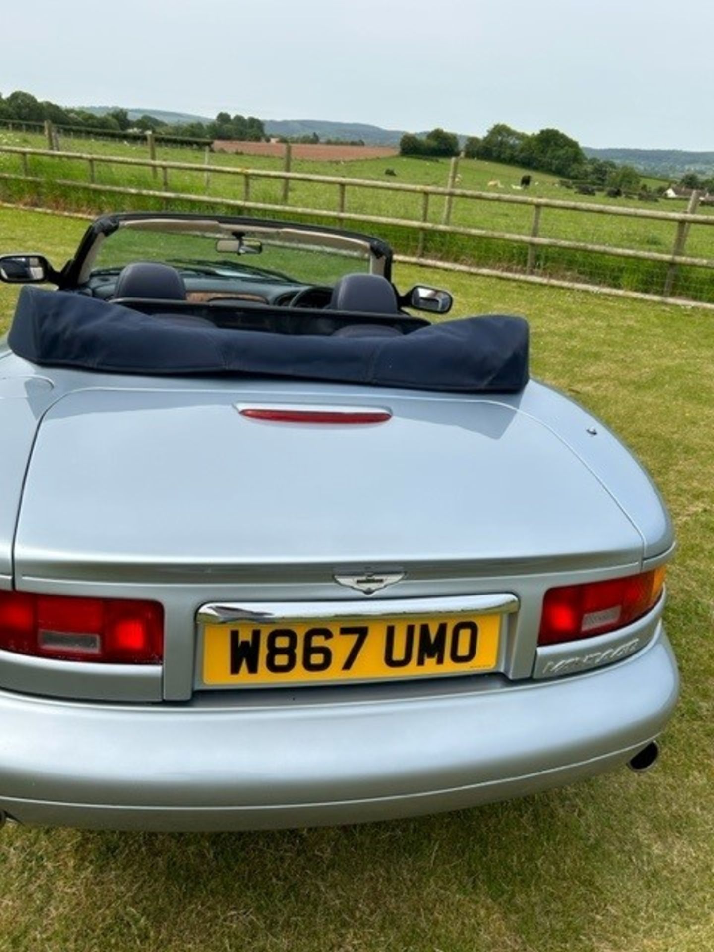 2000 Aston Martin DB7 Vantage Volante Registration number W867 UMO Light metallic blue with interior - Image 47 of 82