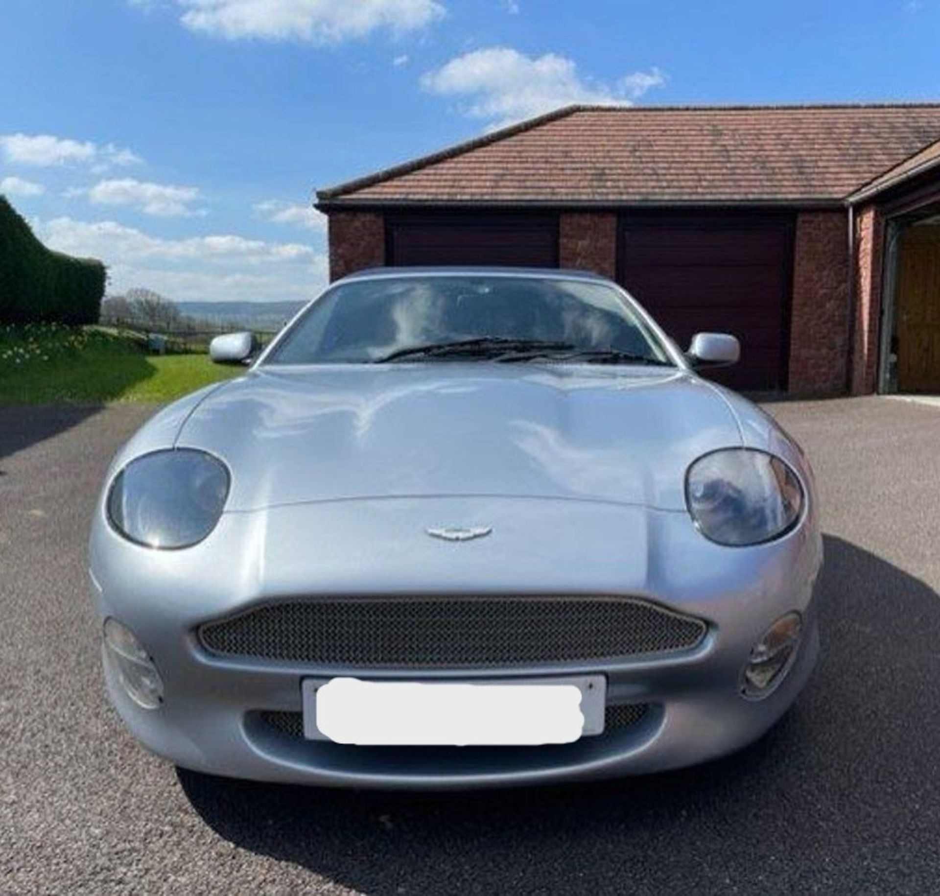 2000 Aston Martin DB7 Vantage Volante Registration number W867 UMO Light metallic blue with interior - Image 18 of 82