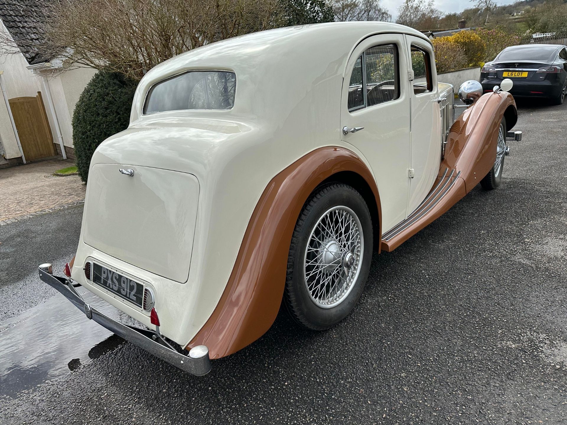 1939 MG VA Registration number PXS 912 Chassis number VA2394 Engine number TPBG2659 Stored in - Image 9 of 46