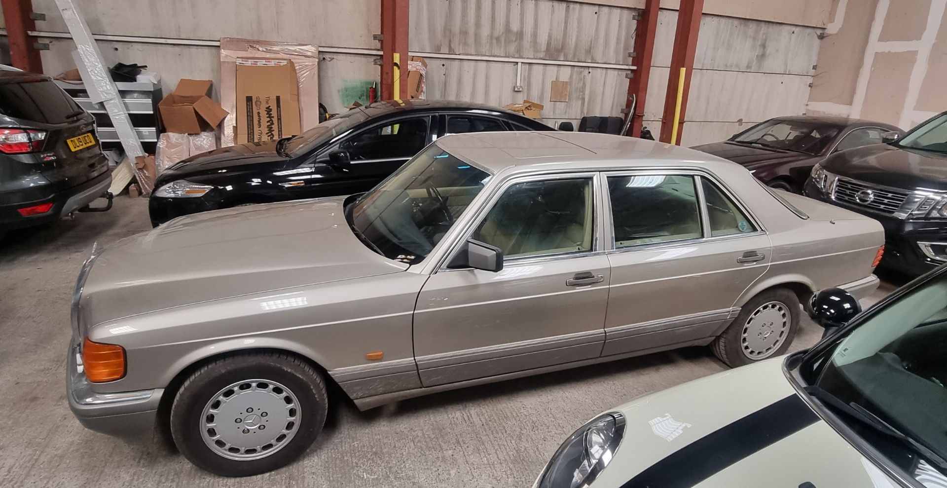 1991 Mercedes-Benz 500 SEL W126 Registration number H12 CRO Smoke silver with a beige leather - Image 3 of 35