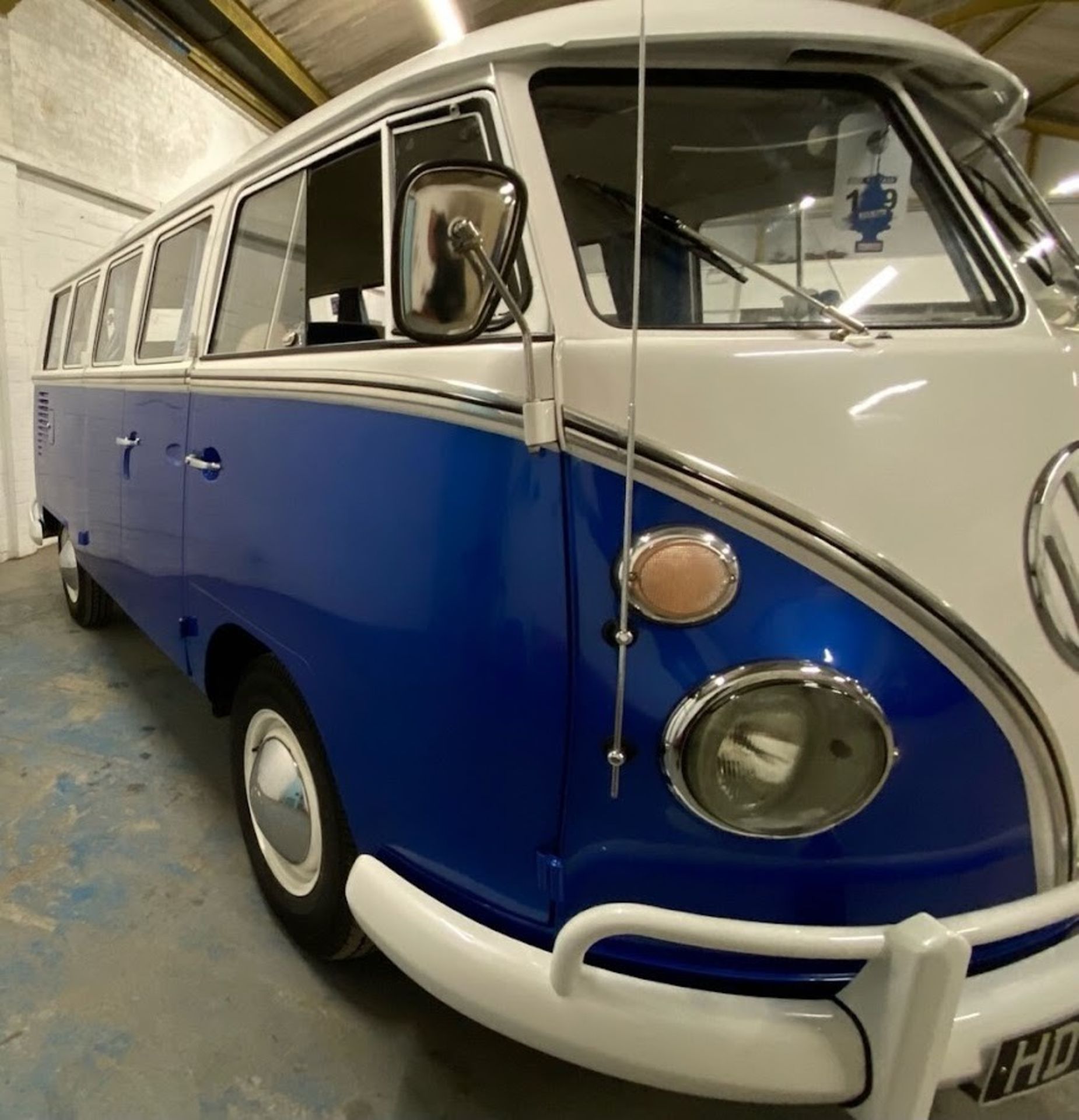 1966 VW 13 Window Deluxe Splitscreen Campervan Registration number HDV 510D Chassis number 256174614 - Image 15 of 25