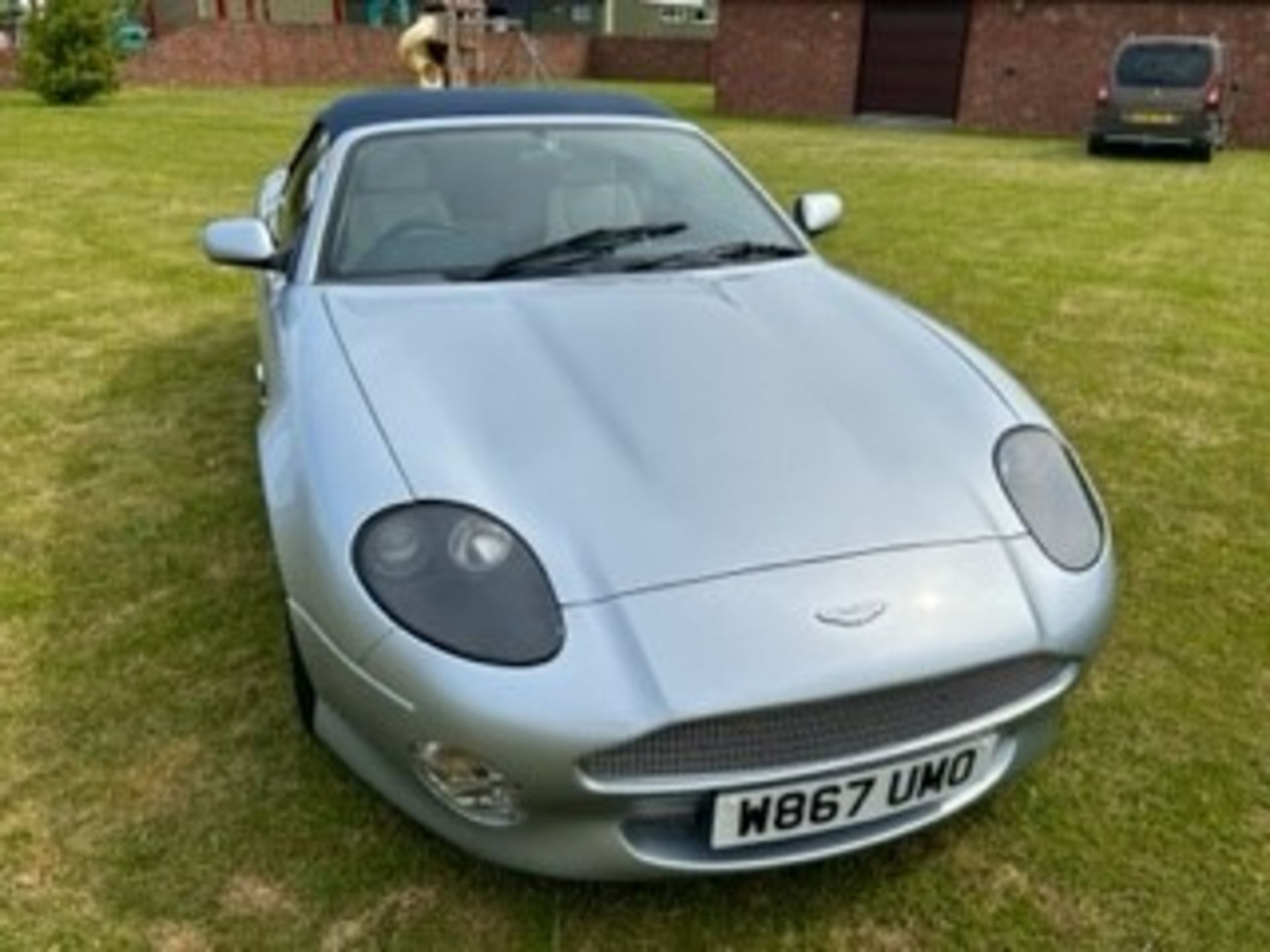 2000 Aston Martin DB7 Vantage Volante Registration number W867 UMO Light metallic blue with interior - Image 32 of 82