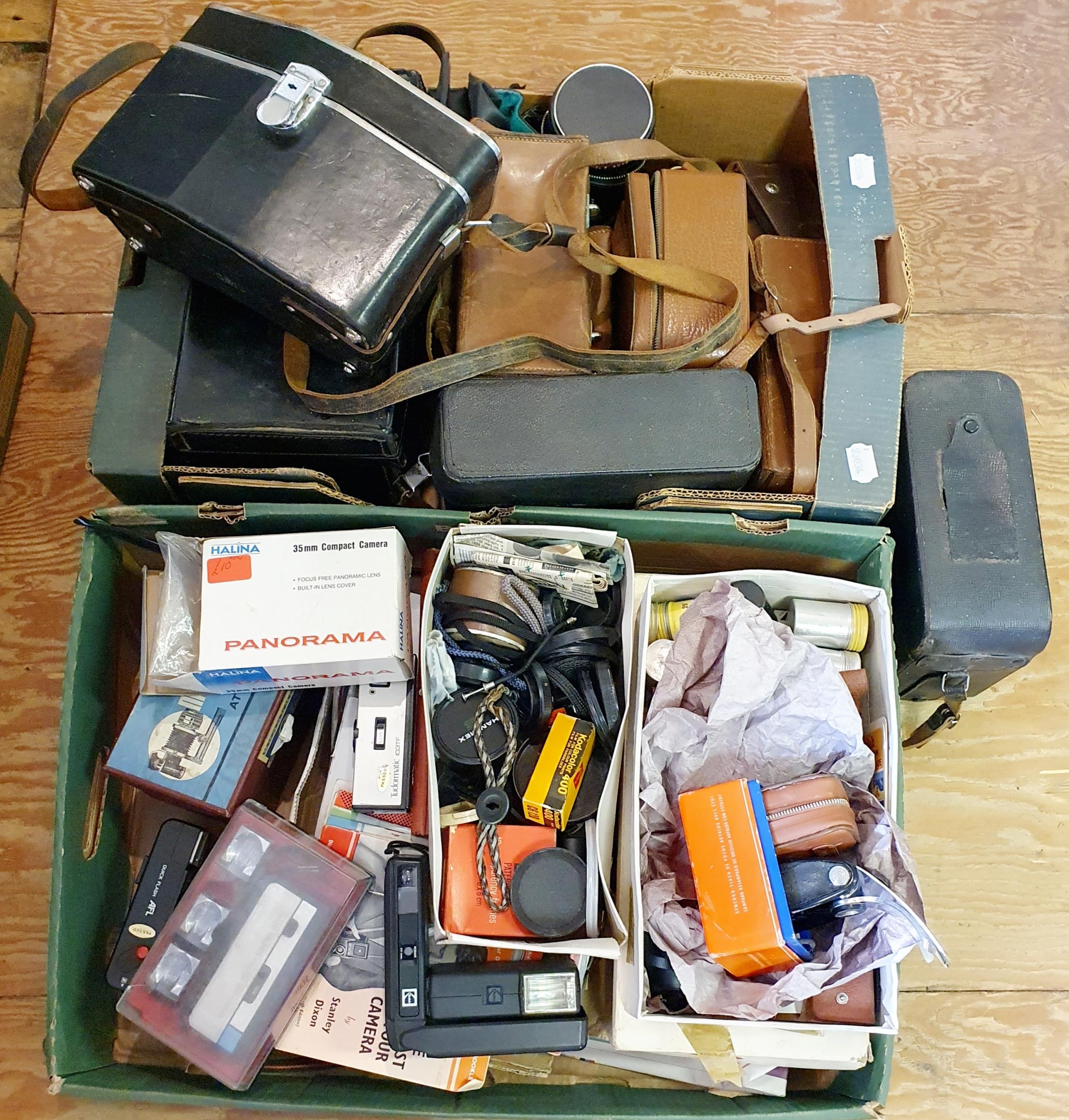 A Russian Kiev camera, a Russian adjustable lens, assorted photographic equipment (3 boxes) - Image 3 of 6