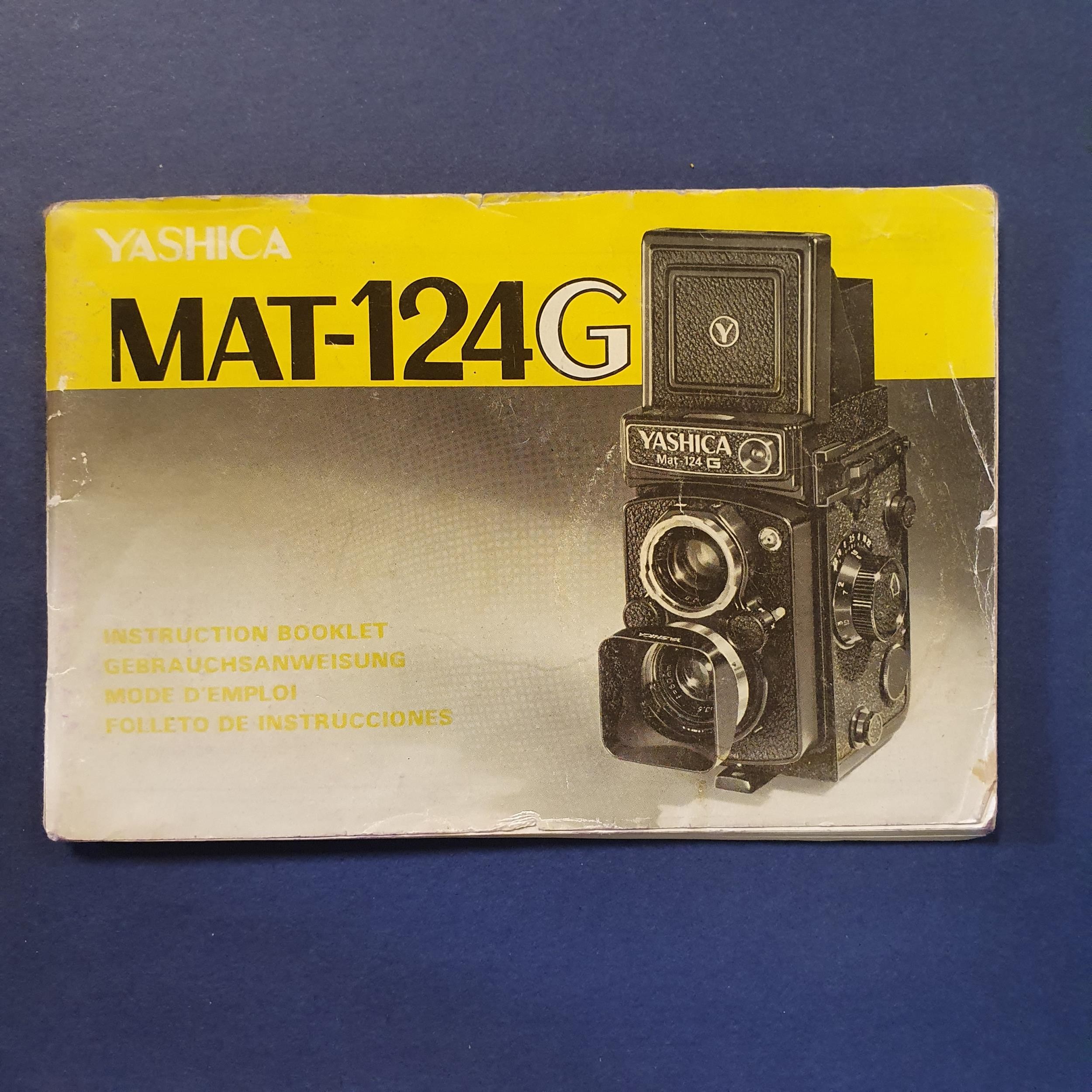 A Yashica Mat-124 G twin lens camera, in a carry case Provenance: From a single owner collection - Image 10 of 10