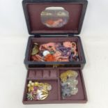 Assorted costume jewellery (box)