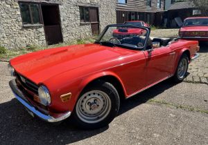 1975 Triumph TR6 Registration number HME 10N Chassis number CR62970 Engine number CR004204HE Red