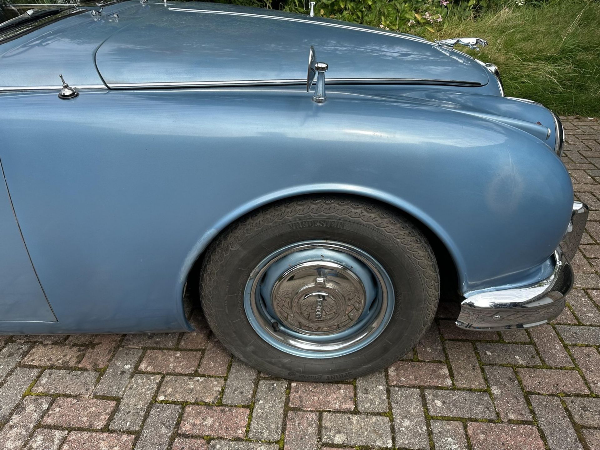 1964 Jaguar Mk II 2.4 MOD Registration number APF 301B Chassis number 116774D/N Engine number BJ. - Image 13 of 60