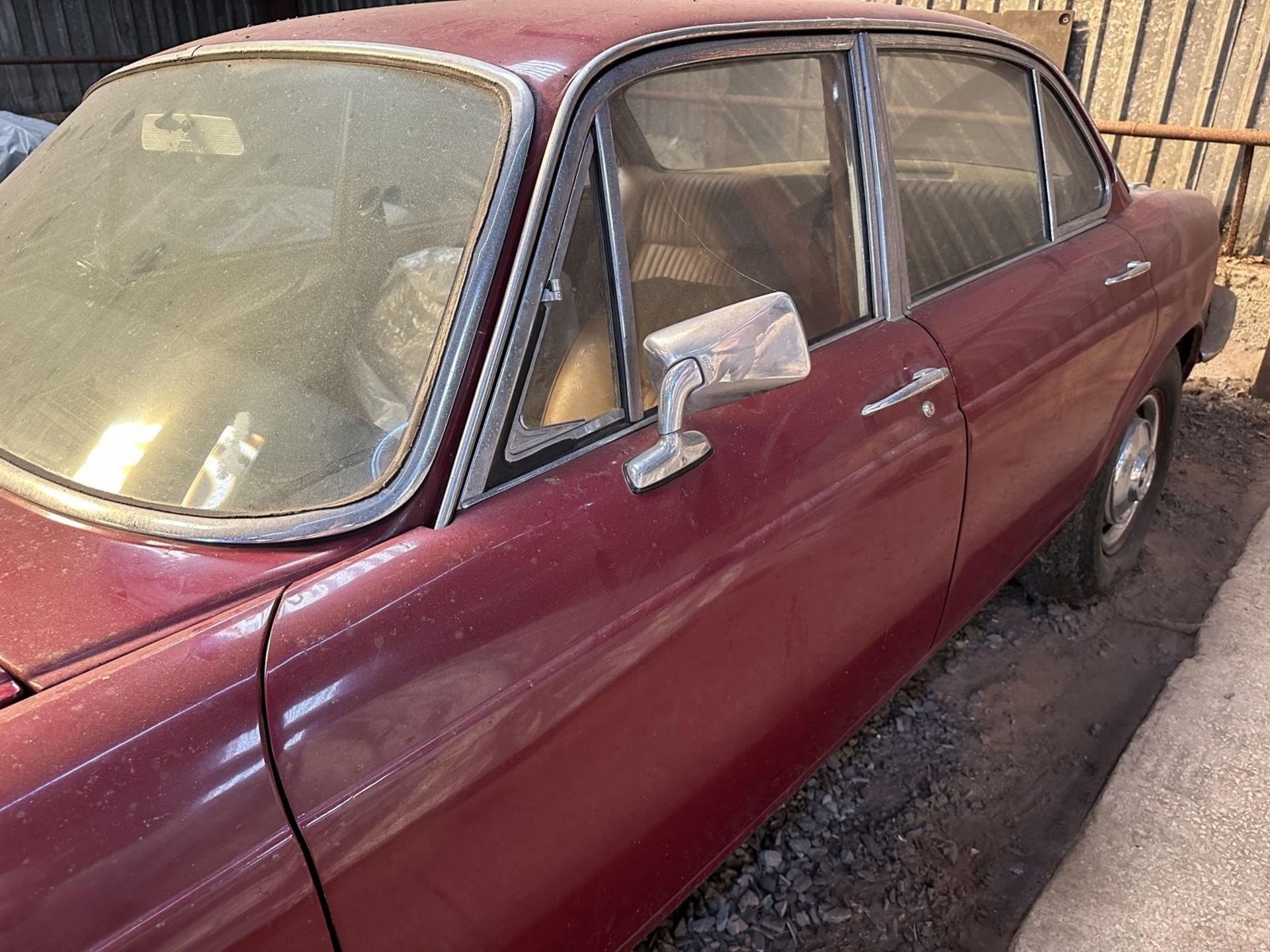 1969 Jaguar XJ6 4.2 Being sold without reserve Registration number THT 963G Red with a mushroom - Image 8 of 73