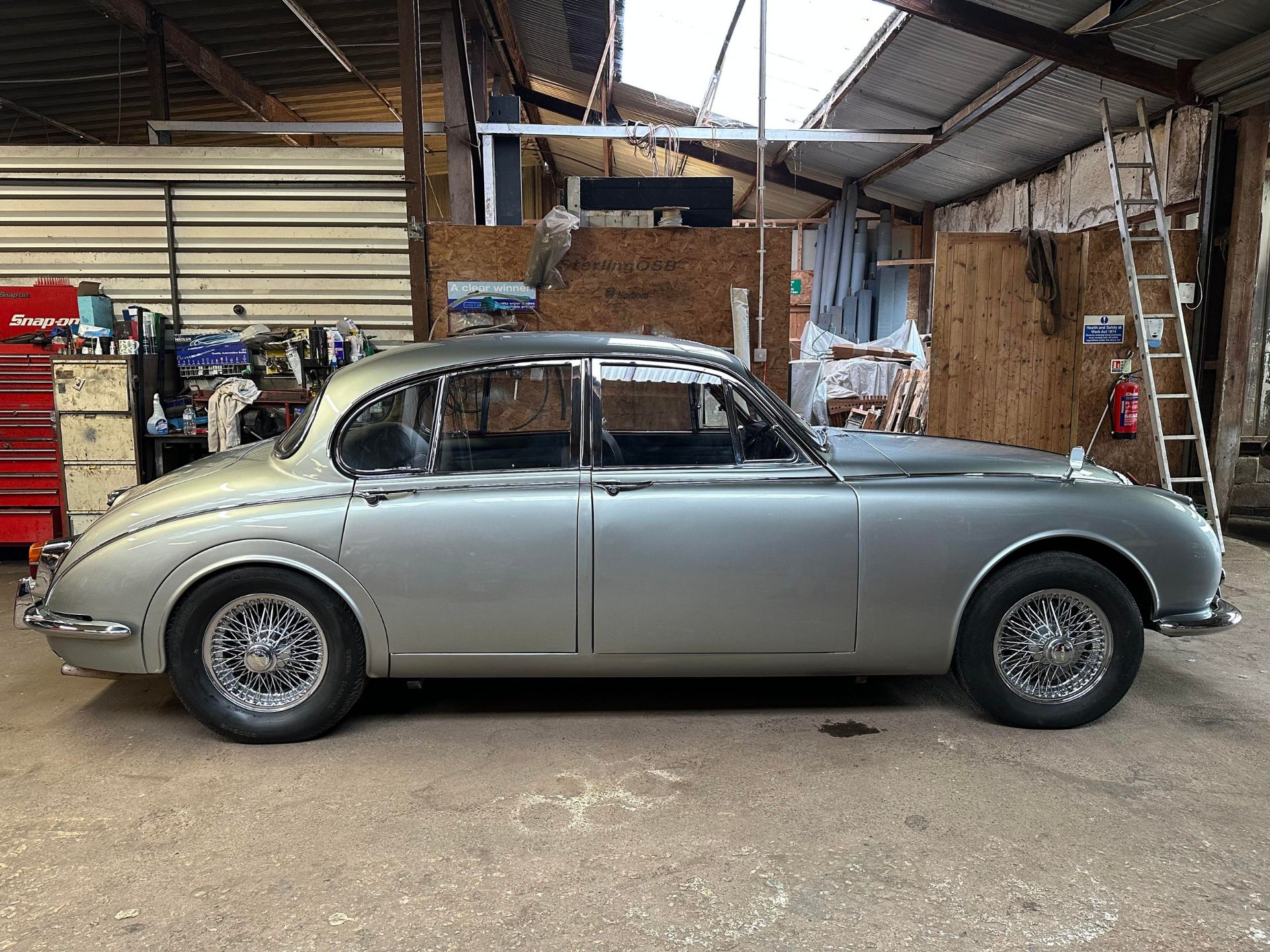 1968 Daimler V8 250 Registration number WLD 776G Chassis number P1K3701BW Engine number 7K3813 - Bild 11 aus 59