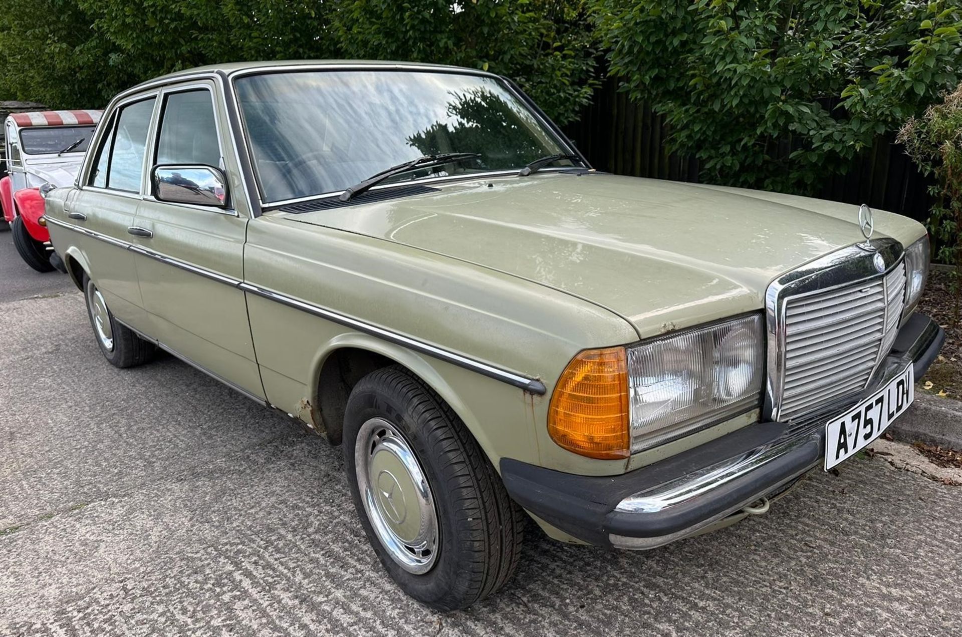 1983 Mercedes-Benz 230E