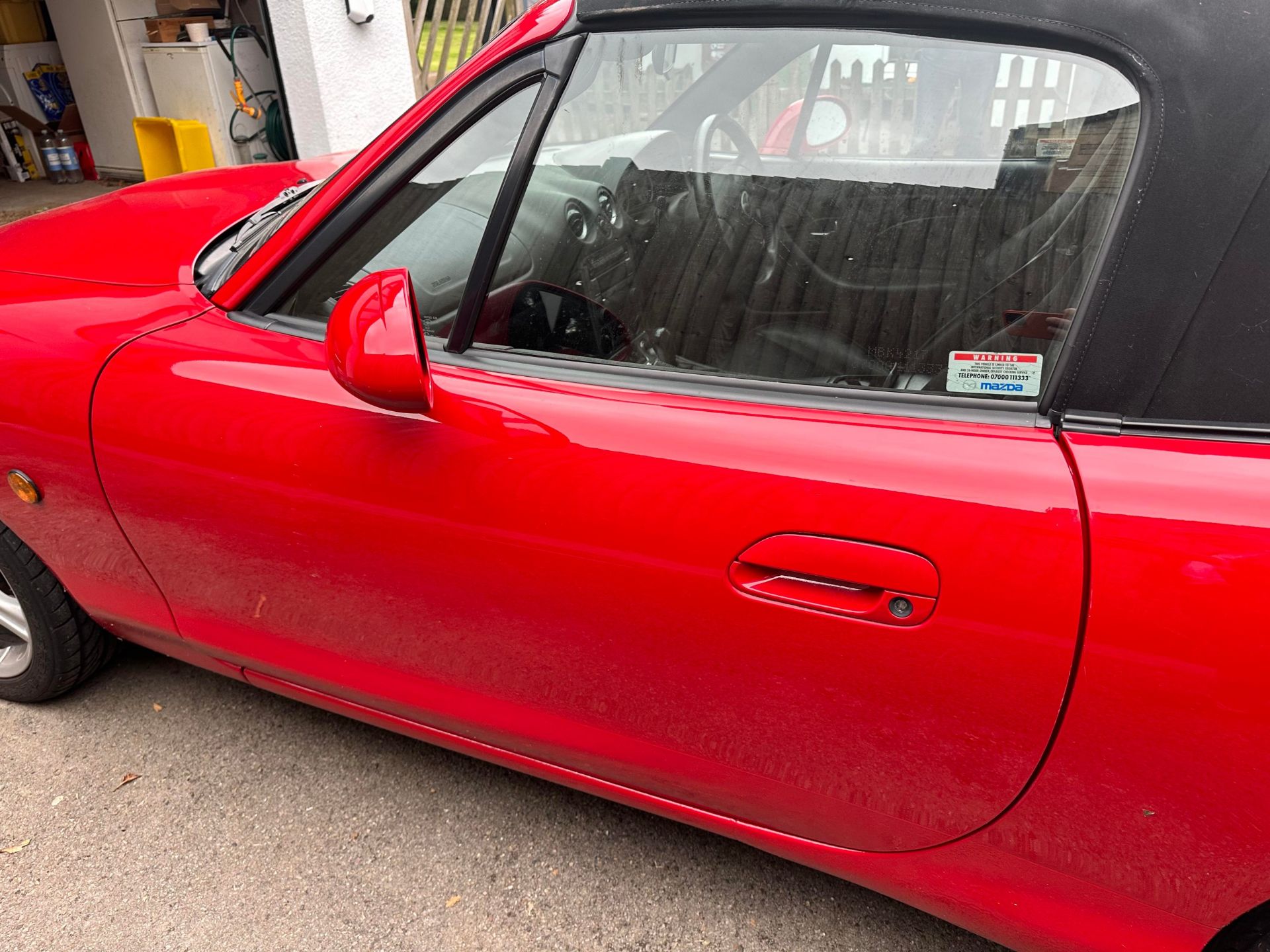 2004 Mazda MX-5 Registration YR04 KUX Chassis number JMZNB18P600401784 Red with a black leather - Bild 31 aus 45