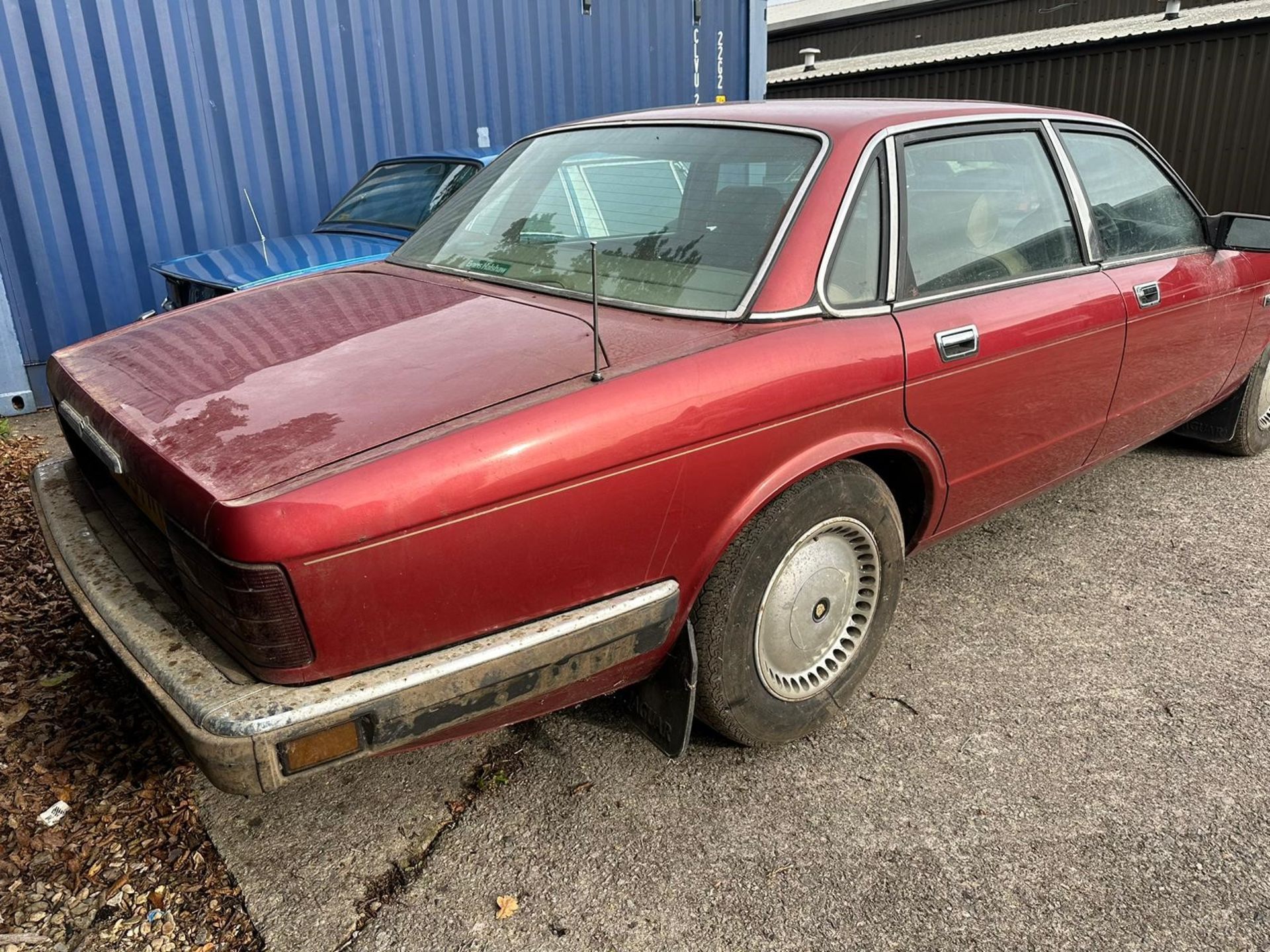 1987 Jaguar XJ6 Being sold without reserve Registration number E693 HRF Red with a tan leather - Bild 5 aus 14