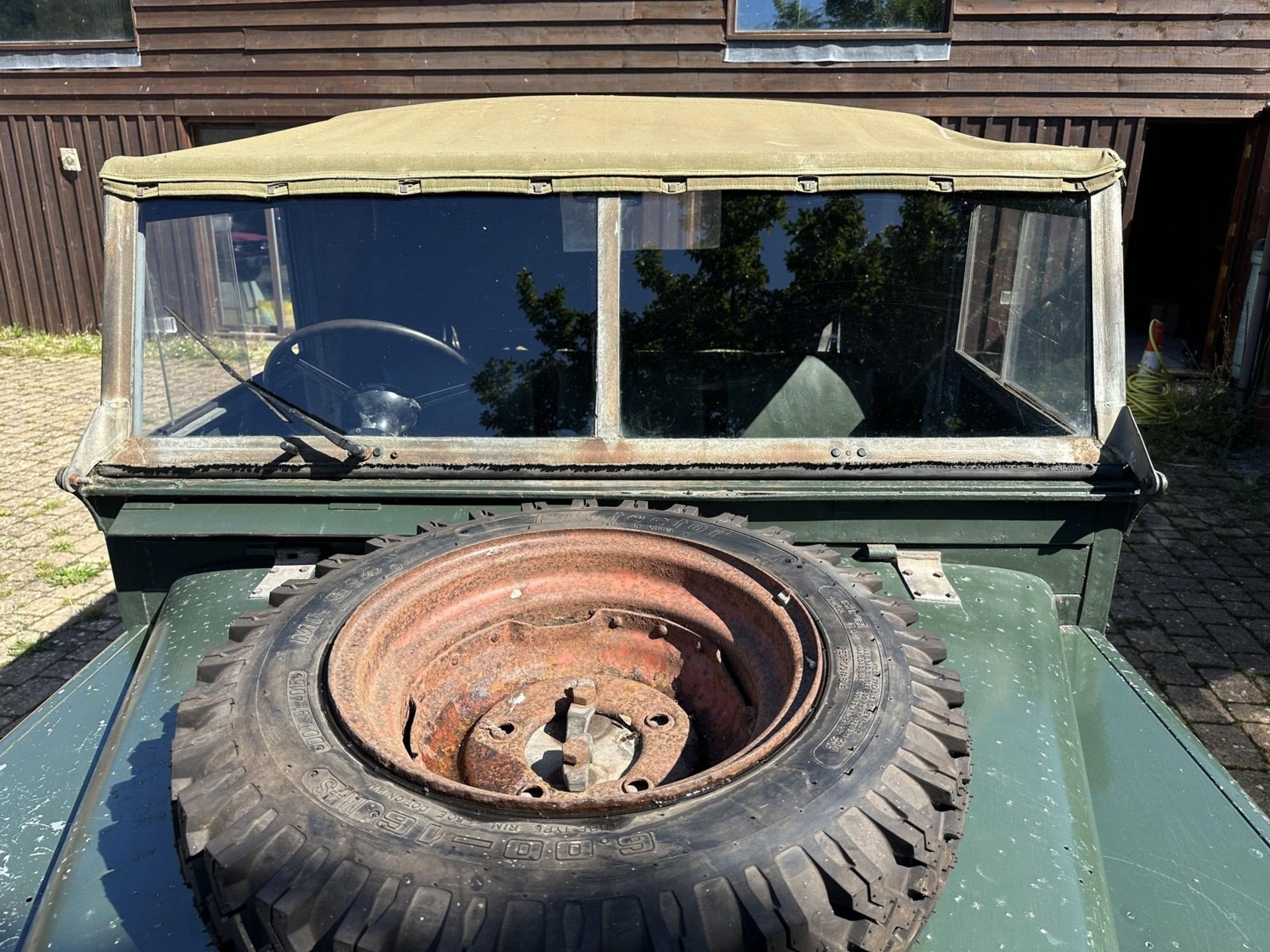 1954 Land Rover Series I 86 inch Registration number WSV 989 Chassis number 47102066 Engine number - Bild 6 aus 52