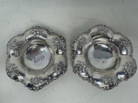 A pair of American sterling silver dishes, 3.6 ozt