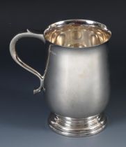 A modern silver pint mug, Sheffield 1964, 16.9 ozt