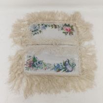 A late 19th/early 20th century silk holder, 19 x 17 cm