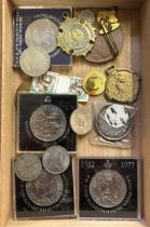 Assorted world coins (box)