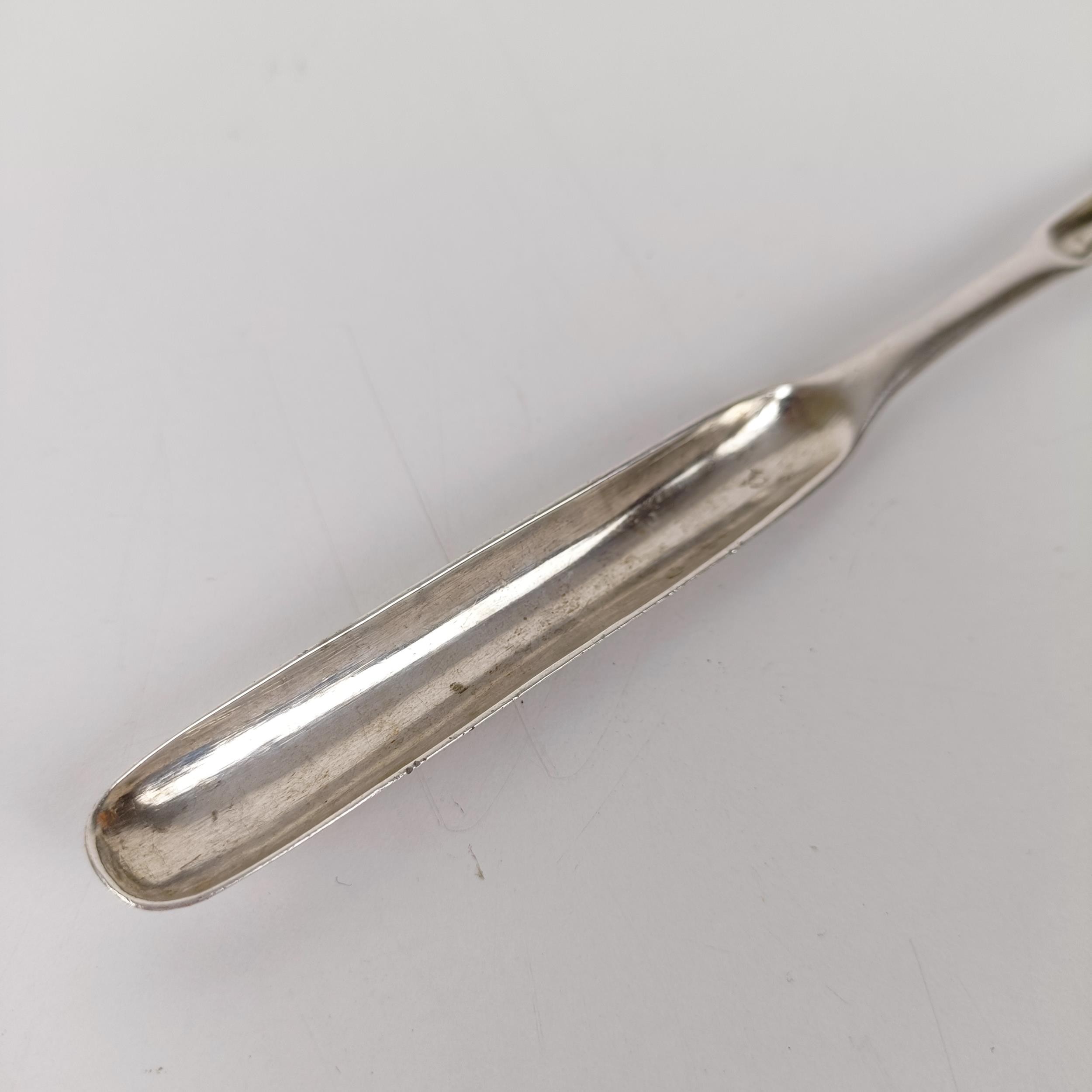 An 18th/19th century silver marrow scoop, makers mark only, 0.9 ozt - Image 2 of 6