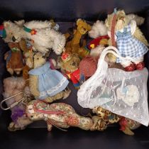 Assorted miniature teddy bears (box)