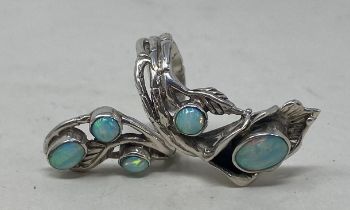 A silver and opal naturalistic set ring, ring size M Condition good, a 20th/21st century copy