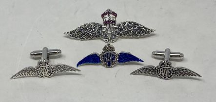 An RAF pin, a pair of similar cufflinks, and another pin (4) Condition good, a 20th/21st century