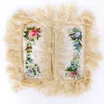 A late 19th/early 20th century silk holder, 19 x 17 cm