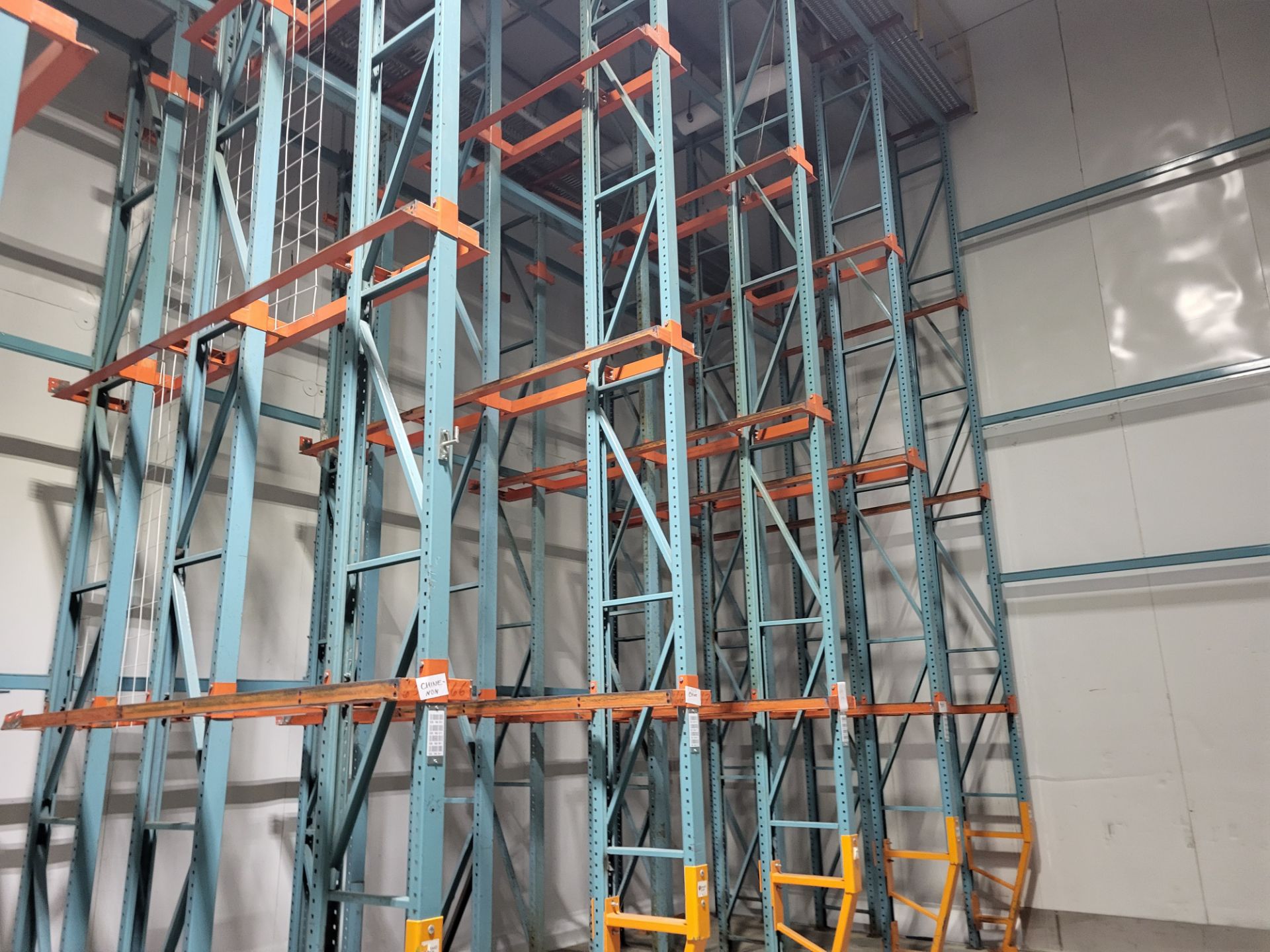 Drive Racking System 36 Rows/1500 Bays, (400) 22/25' Uprights (250) Rail Sections, (500+) Top Beams. - Image 12 of 14