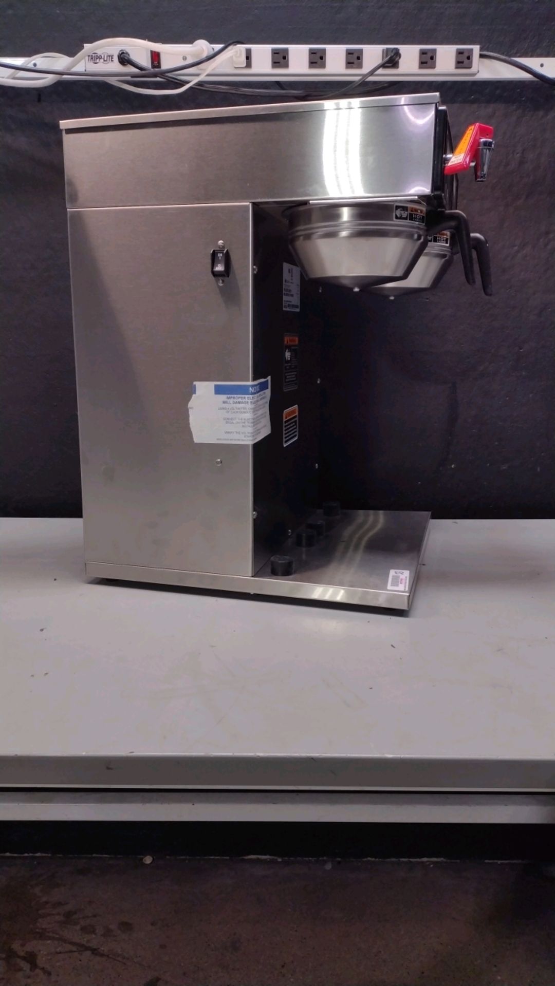 BUNN AXIOM COFFEE MACHINE (LOCATED AT 3325 MOUNT PROSPECT ROAD, FRANKLIN PARK, IL, 60131) - Image 3 of 4