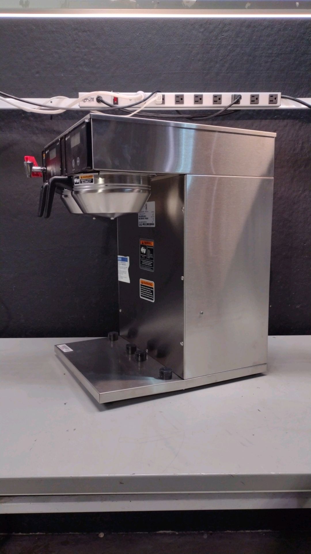BUNN AXIOM COFFEE MACHINE (LOCATED AT 3325 MOUNT PROSPECT ROAD, FRANKLIN PARK, IL, 60131) - Image 2 of 4