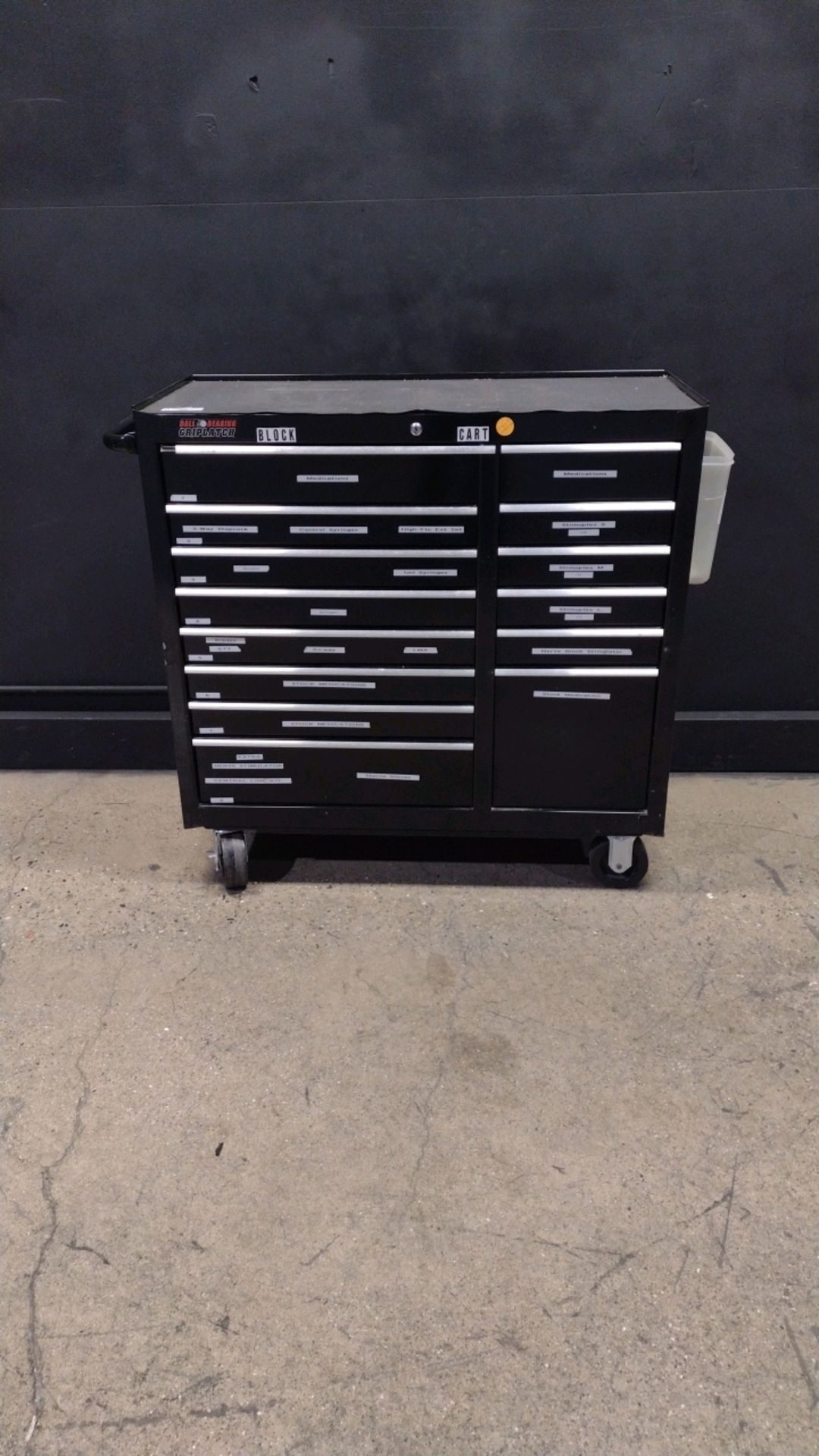 CRAFTSMAN TOOL BOX (LOCATED AT 3325 MOUNT PROSPECT ROAD, FRANKLIN PARK, IL, 60131)