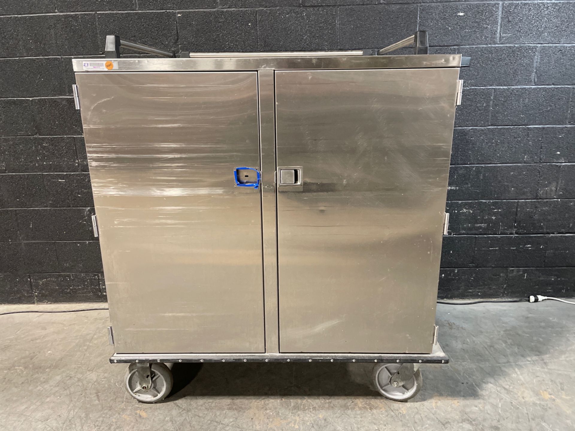 SS FOOD TRAY CART (151 REGAL ROW STE 231 DALLAS TX, 75247)