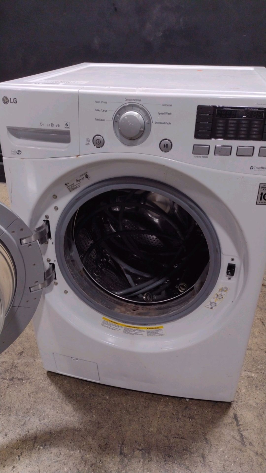 LG WM3170CW WASHER MACHINE (LOCATED AT 3325 MOUNT PROSPECT ROAD, FRANKLIN PARK, IL, 60131) - Image 2 of 3