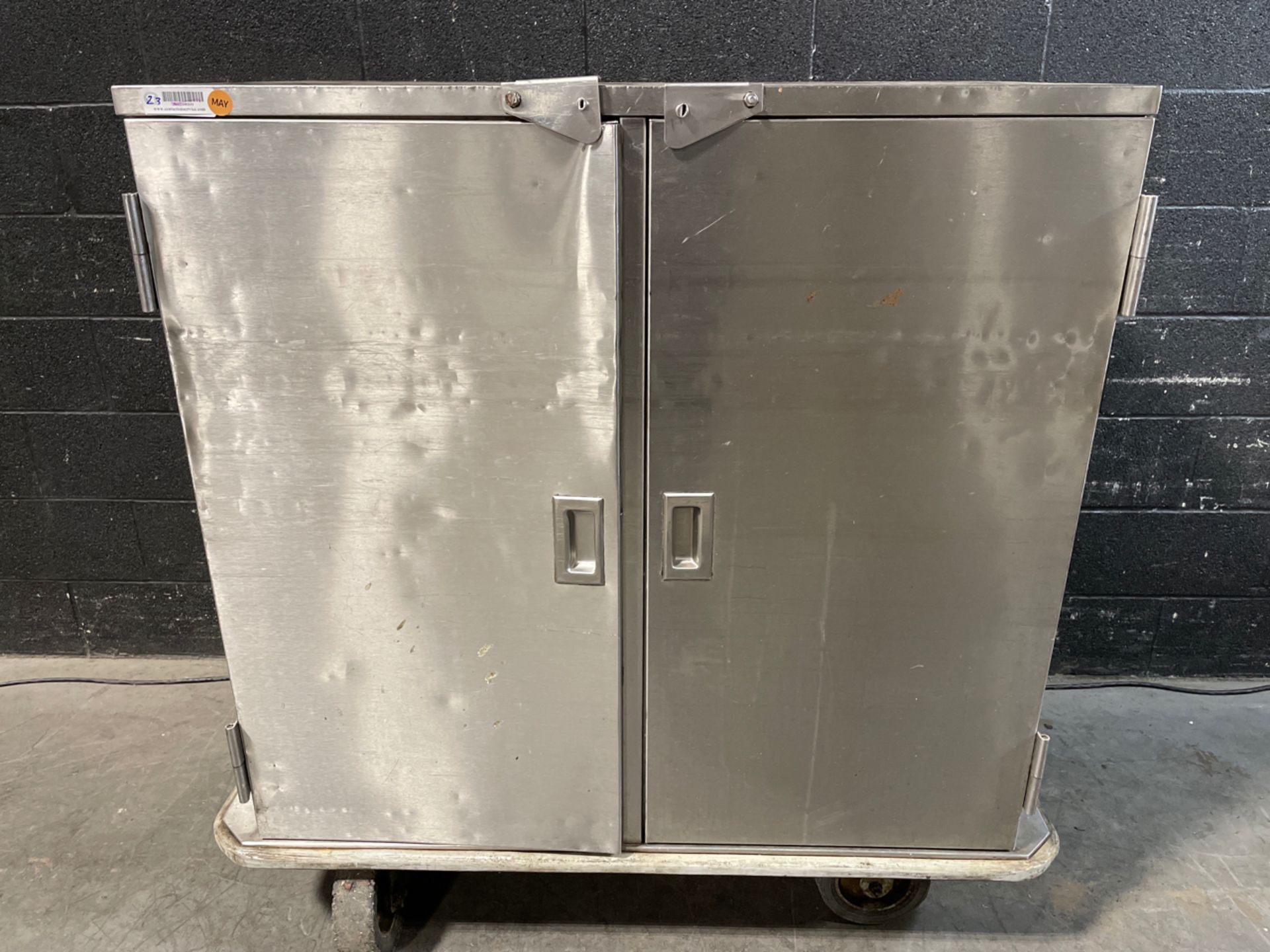 SS FOOD TRAY CART (LOCATED AT 151 REGAL ROW STE 231 DALLAS TX, 75247)