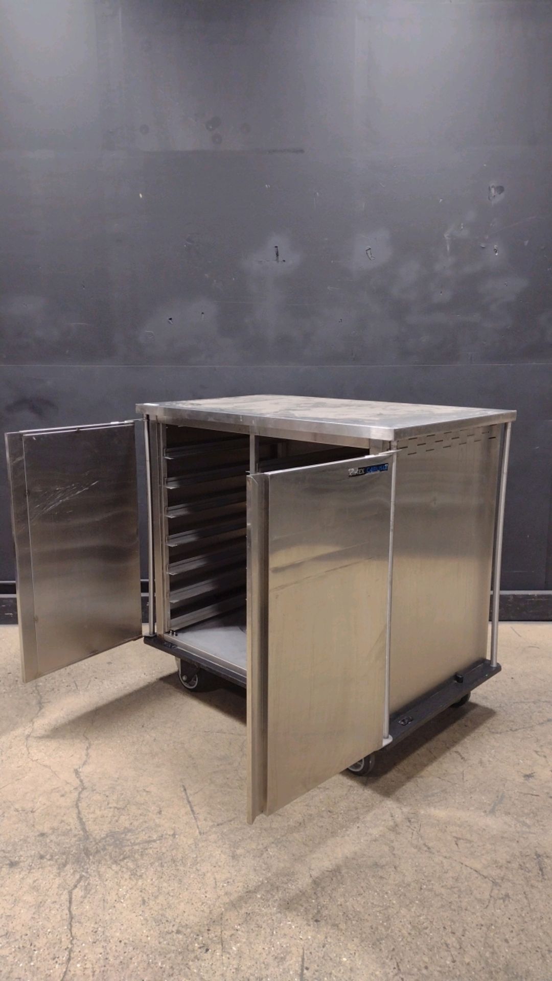 DINEX CARLISLE SS FOOD TRAY CART (LOCATED AT 3325 MOUNT PROSPECT ROAD, FRANKLIN PARK, IL, 60131)
