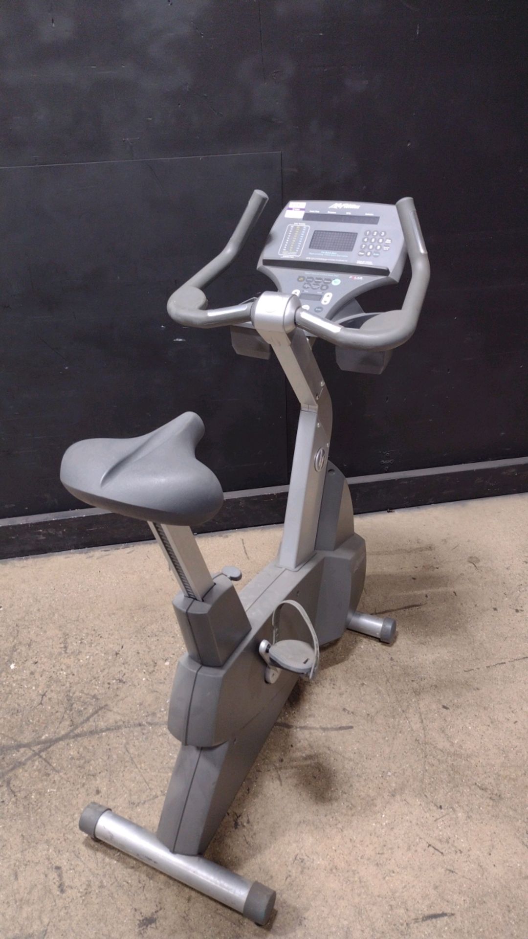 LIFE FITNESS 95CI EXERCISE BIKE (LOCATED AT 3325 MOUNT PROSPECT ROAD, FRANKLIN PARK, IL, 60131) - Image 2 of 2