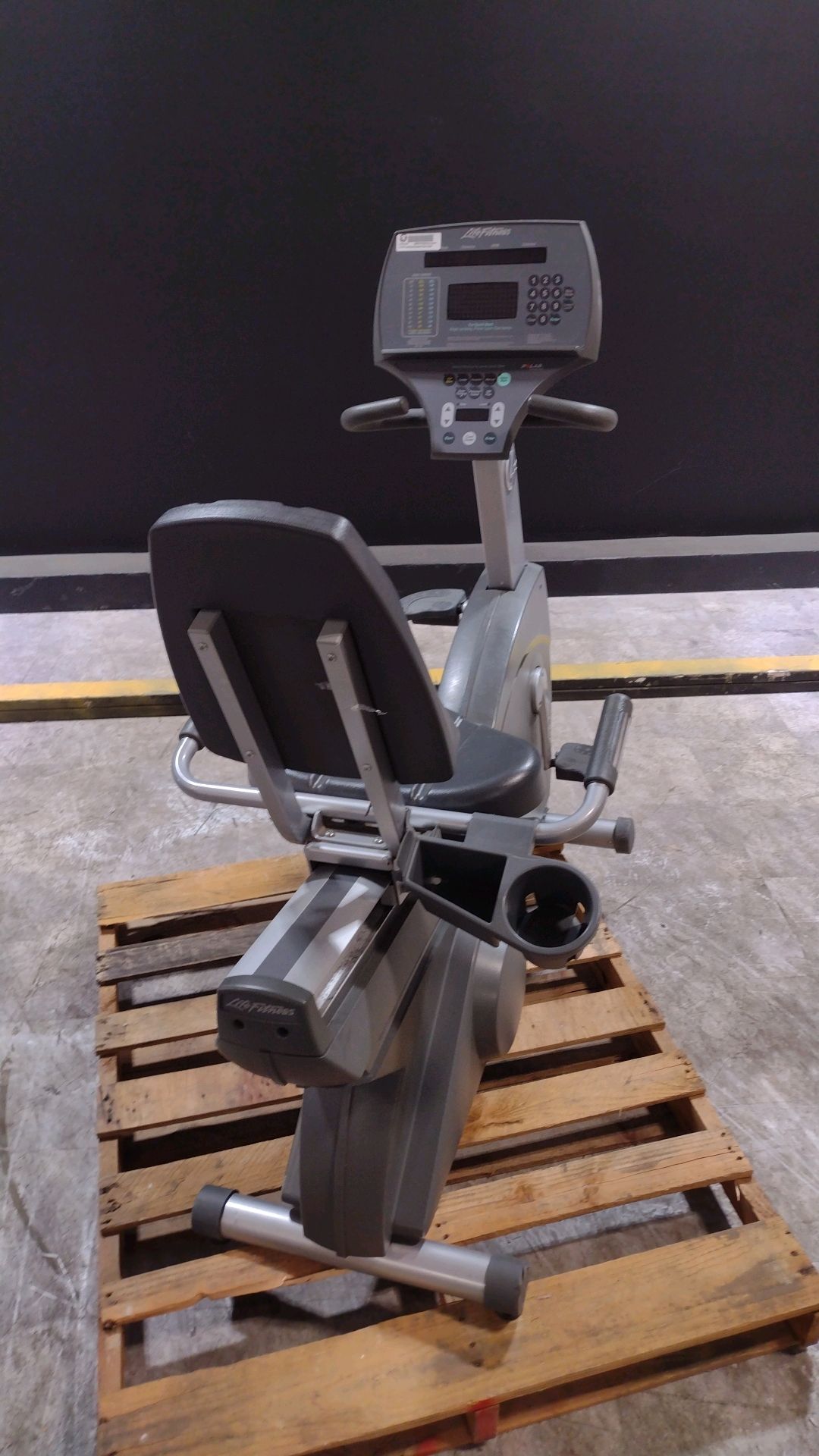 LIFE FITNESS 95RI EXERCISE BIKE (LOCATED AT 2440 GREENLEAF AVE, ELK GROVE VILLAGE, IL 60007)