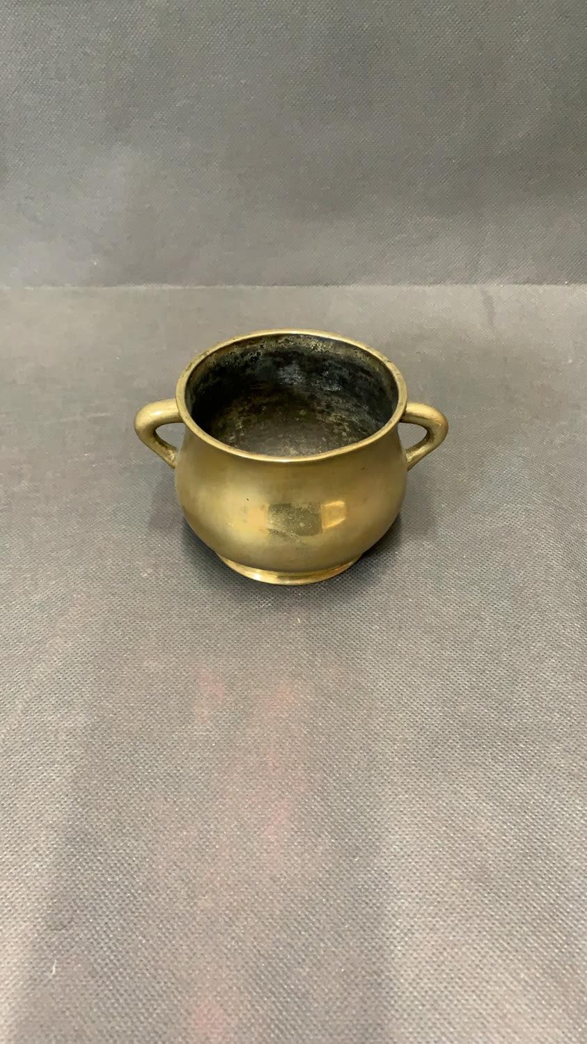 A Chinese censer