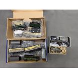 2 part built 00 gauge metal kits - tank engine and bogey mounted goods recovery train Peco, Ratio