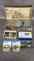 N Gauge station building kit and accessories Kibri N Gauge 7412 station building kit Arnold Rapido N