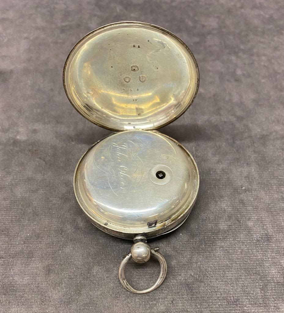 An antique silver pocket watch, movement ticks but has not been wound, total weight 190 grams - Image 4 of 4