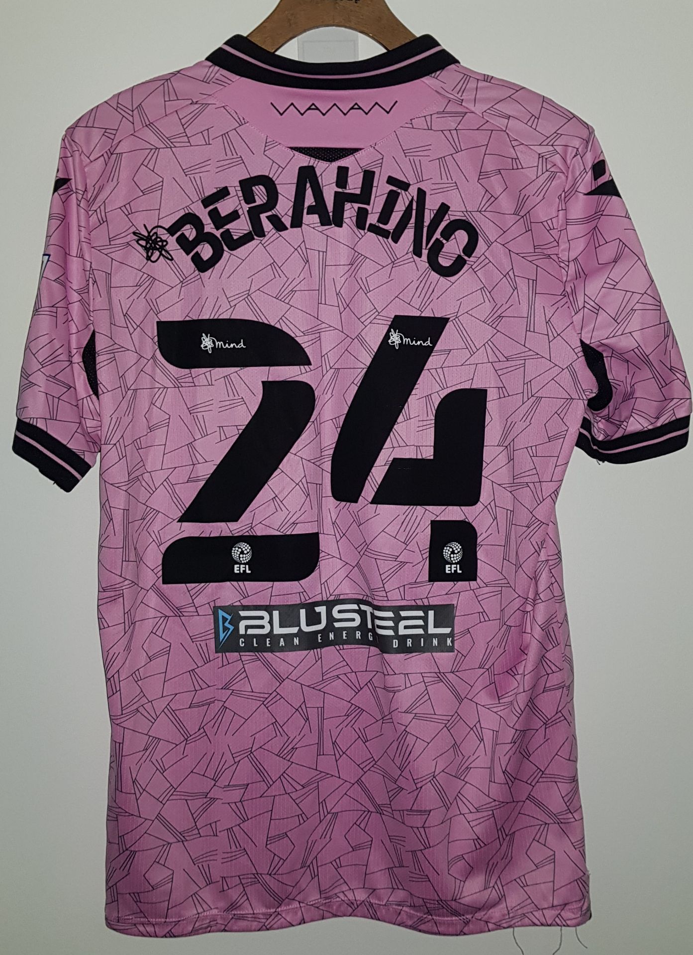 SHEFFIELD WEDNESDAY FOOTBALL SHIRT - SHORT SLEEVED - ALTERNATIVE / AWAY TOP - SIZE L WITH BERAHINO - Image 2 of 2