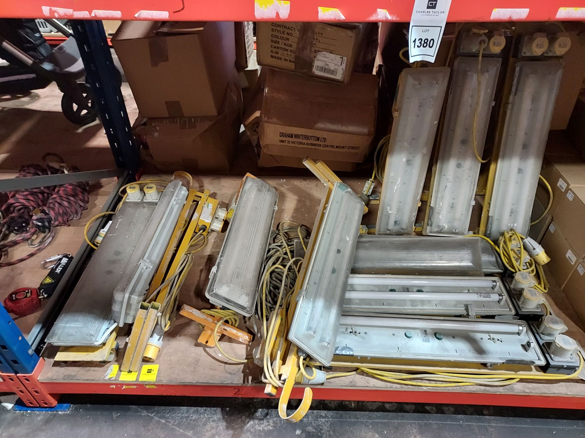 17 X MIXED USED LIGHTING LOT TO INCLUDE 10 X DEFENDER IP44 FLUORESCENT LIGHT STANDS,5 X TRAILER - Image 2 of 2