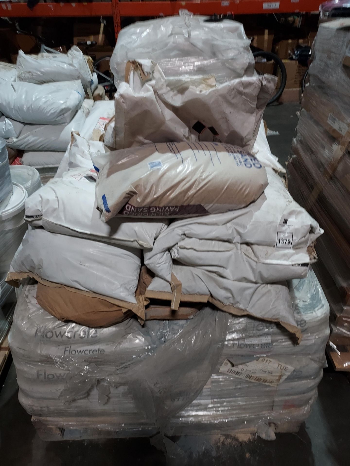 FULL PALLET OF APPROX 60 X AGGREGATE AND RENDORE IE FLOWCRETE,FOSROC (PLEASE NOTE STOCK HAS
