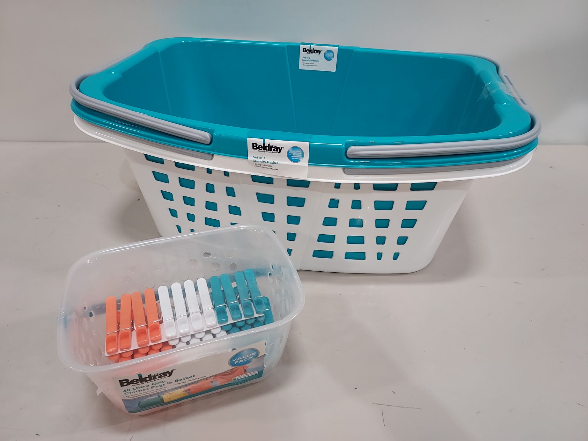 12 X BRAND NEW BELDRAY TURQUOISE / WHITE SETS OF 2 LAUNDRY BASKETS (51 X35 X 20 CM DEEP) PLUS 48 - Image 2 of 3