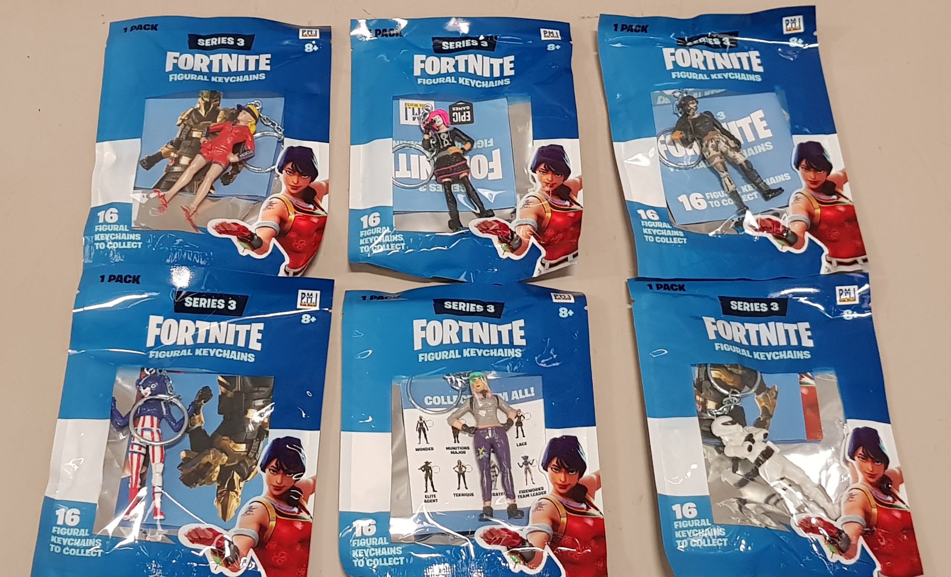 96 X BRAND NEW SERIES 3 FORTNITE 3D KEYCHAINS - CHARACTER FIGURES - IN DISPLAY BOX OF 24 PCS - IN - Image 4 of 4