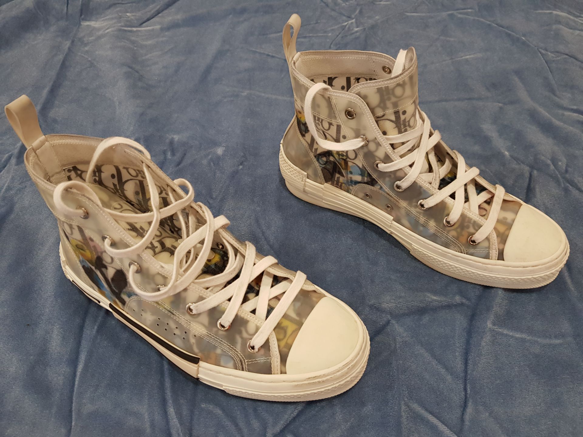 1 X PAIR CHRISTIAN DIOR HIGH TOP TRAINERS SIZE 40 - PLEASE NOTE ITEMS PRE OWNED NOT NEW